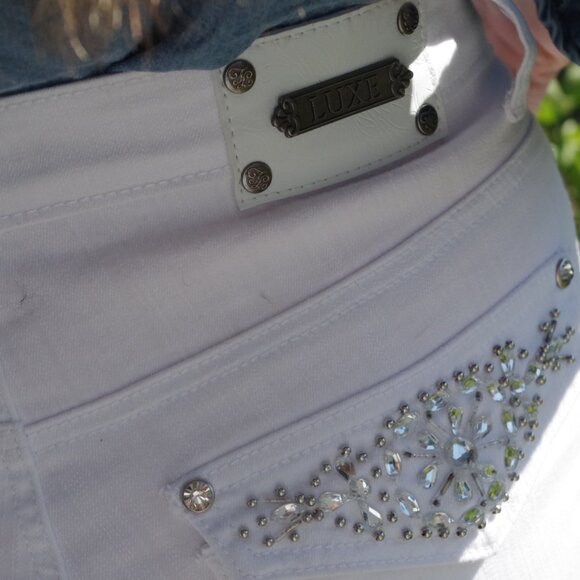 White Luxe Capris Rhinestone Pockets - Picture 5 of 7